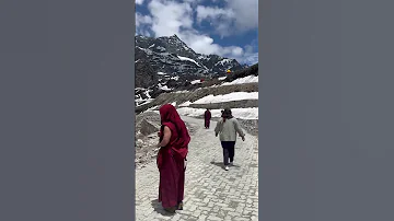 Day In Life Of Himalayan Boy 