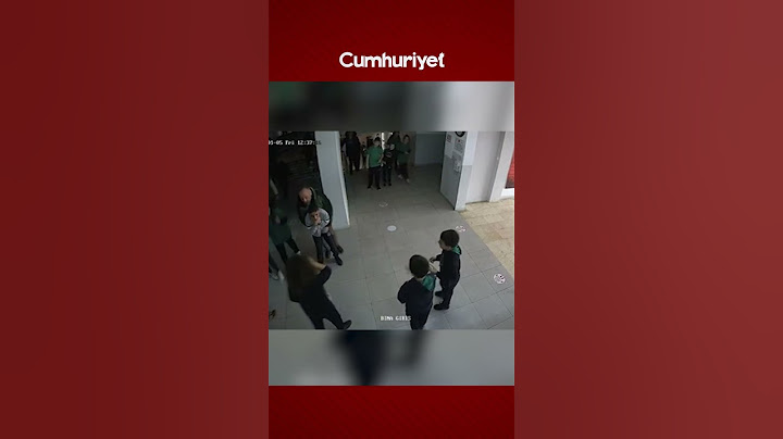 Nefes borusuna yemek kaçan öğrencisini 'Heimlich' manevrasıyla kurtardı; o anlar kamerada