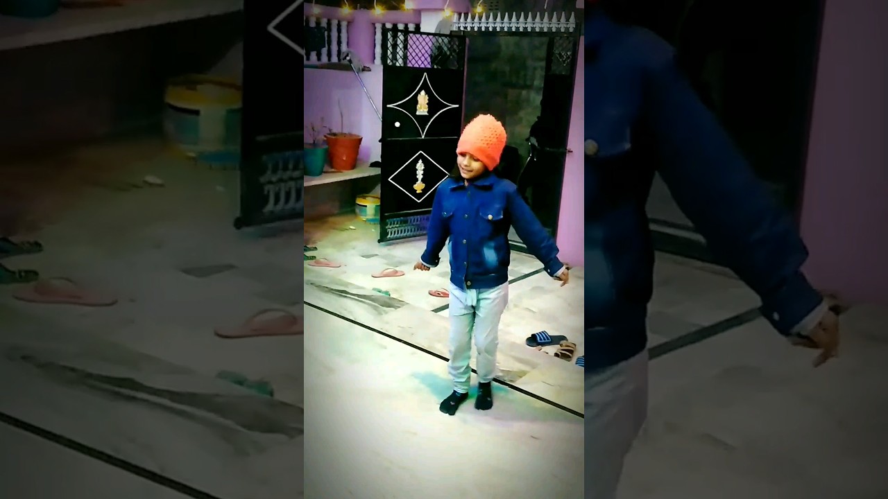 Gulabi Sarara | So Cute Bacchi Dance | 