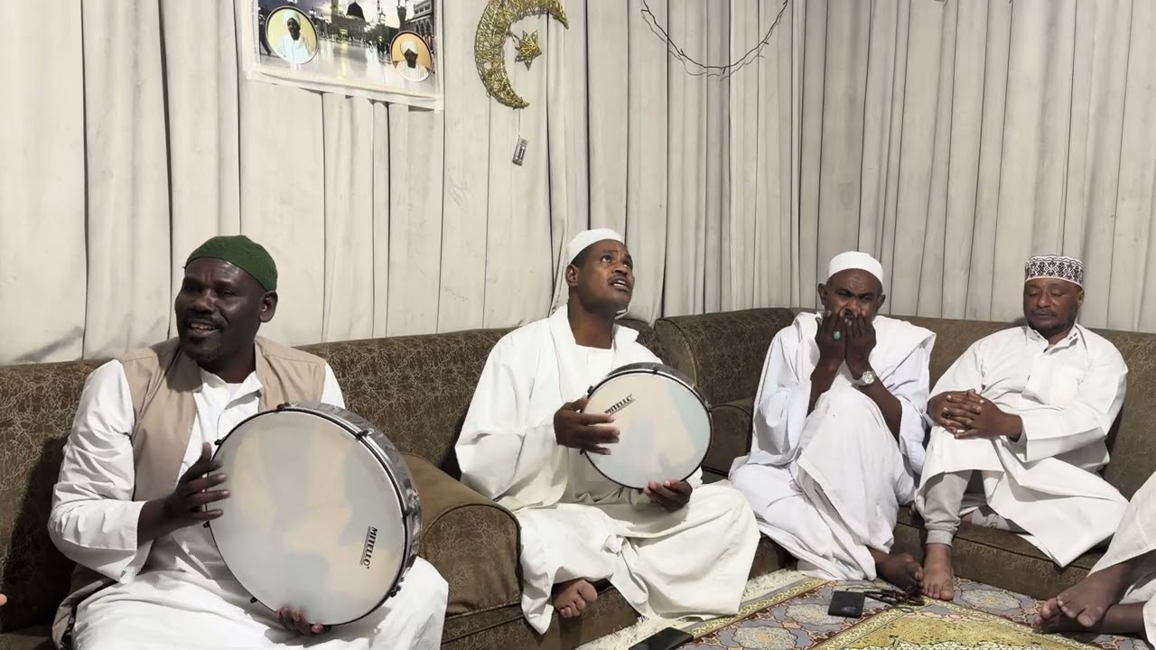 اللهم صلى على نبي الخيرات - العبيد 