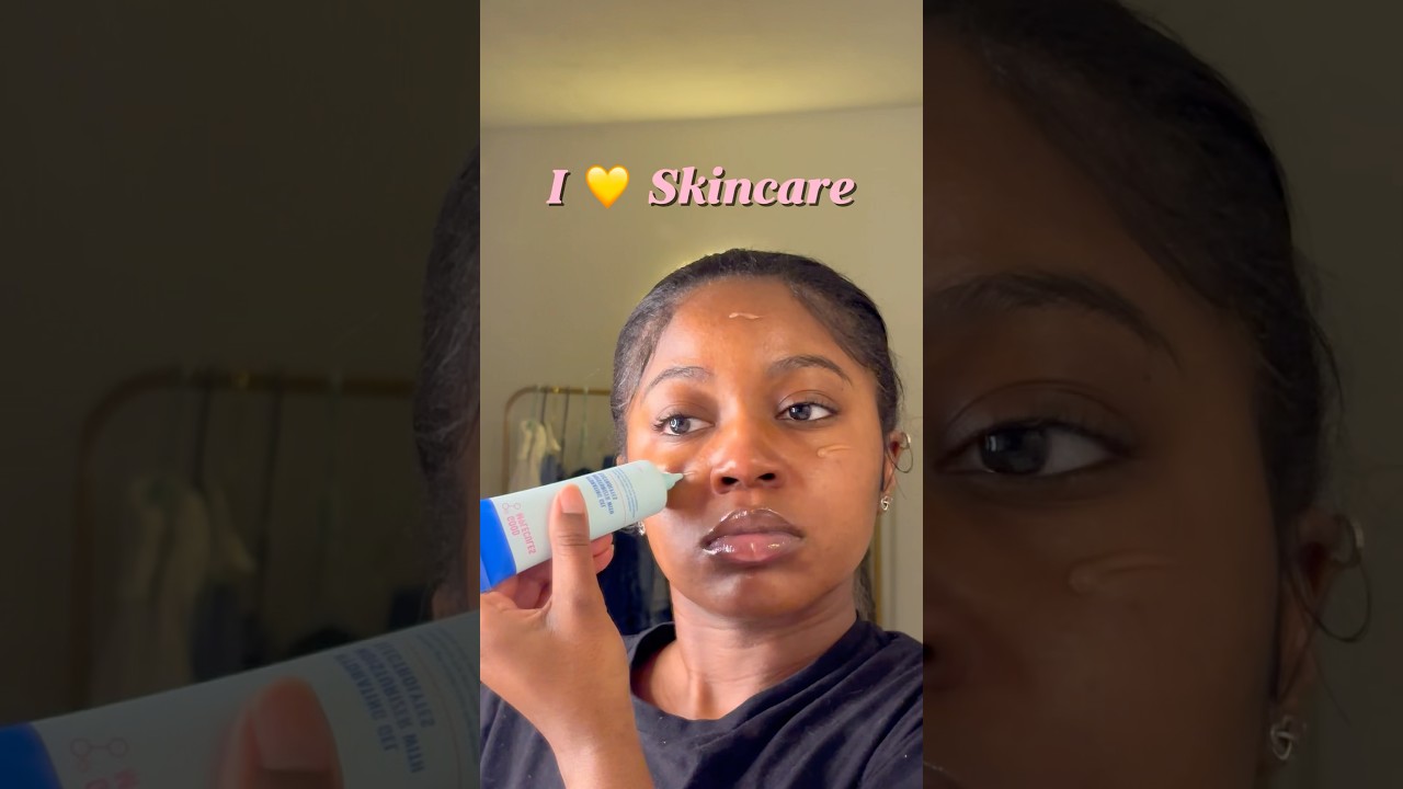 You can always find me doing skincare at TheVanity!💛 