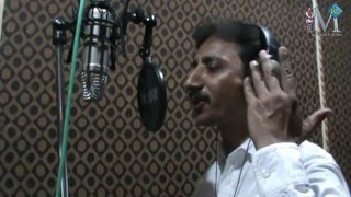 Koi Nazrana Lekar LIVE By Anil Abhua