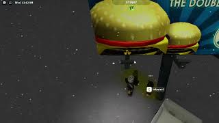 Bloxburg 7th elf. 2021 Elf Hunt.