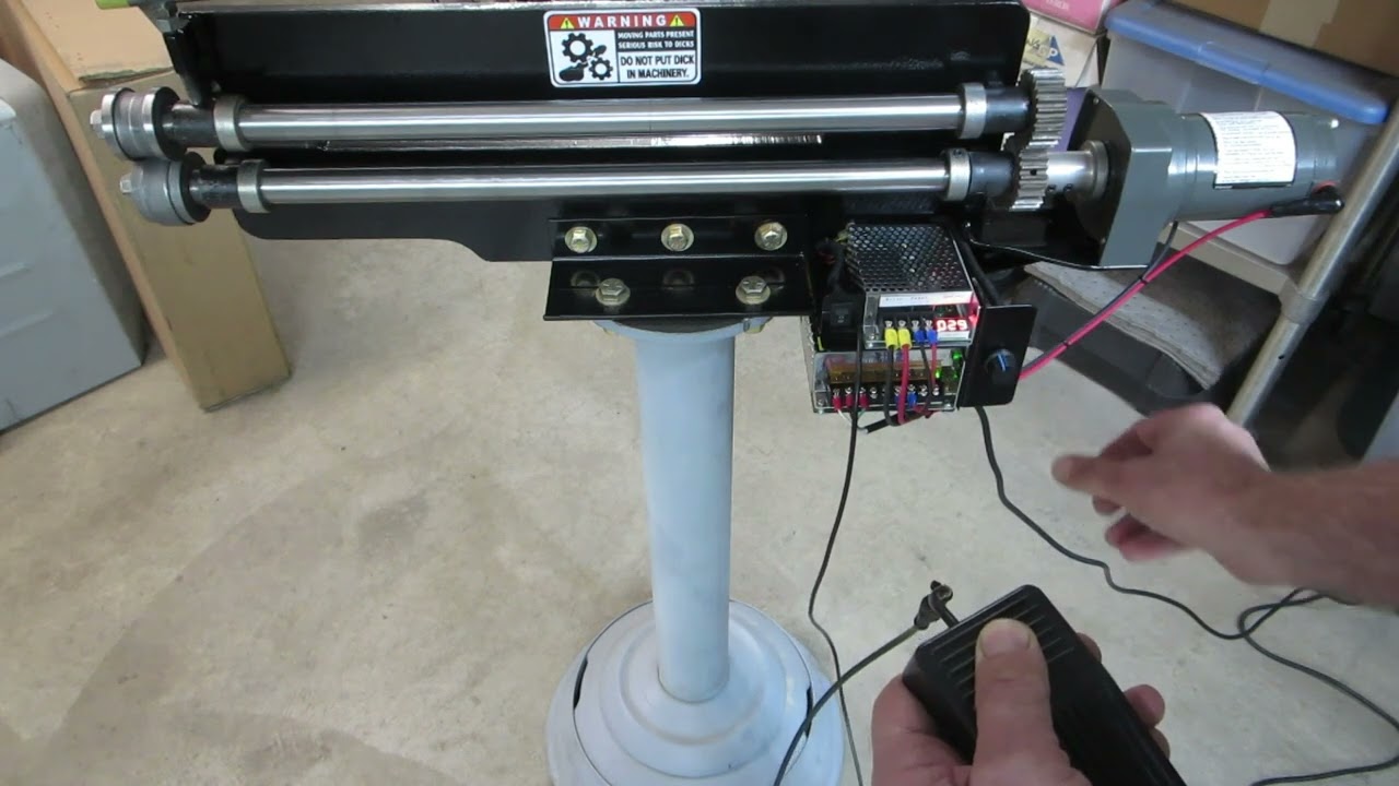 Motorized bead roller