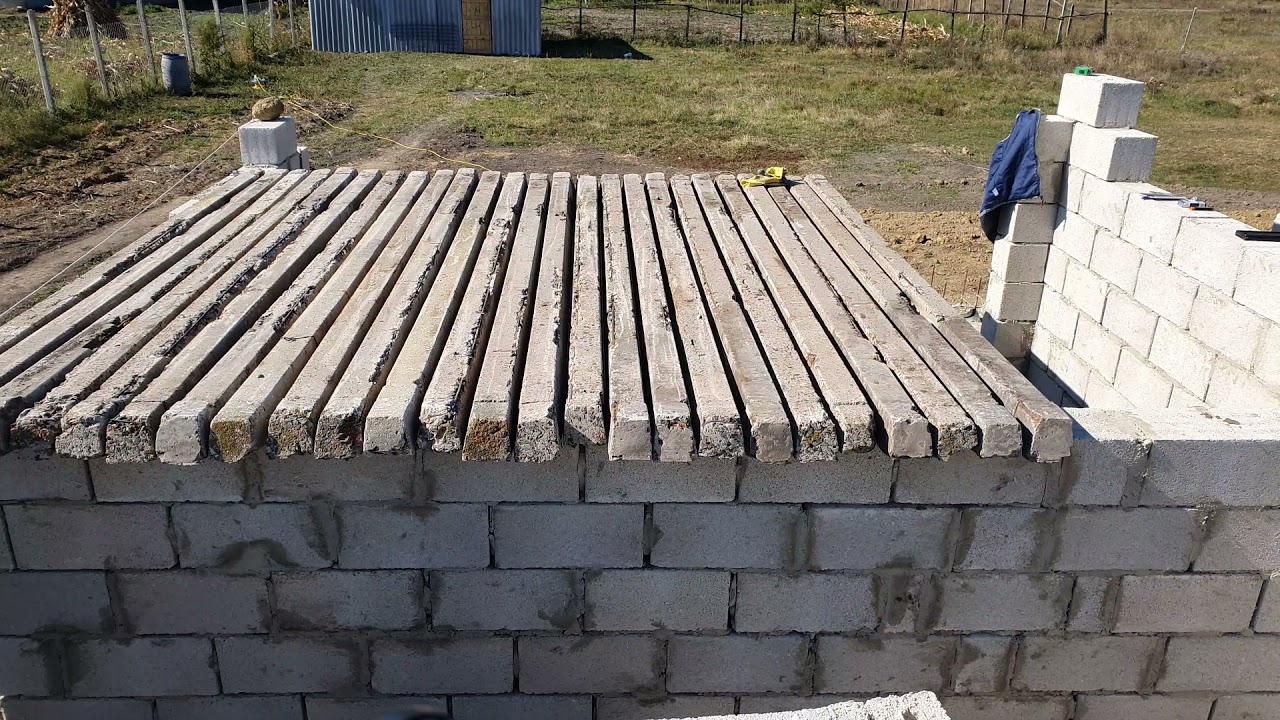 CONSTRUIM BECI / BECI IN GARAJ - YouTube