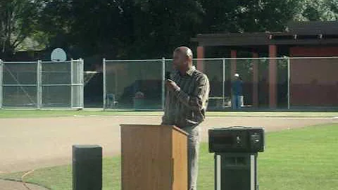 Fred Atkins speaks on Behalf of Hall-A-Famer Ricke...