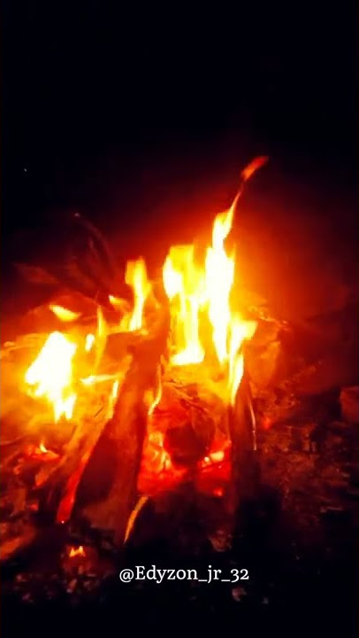 status wa lagu galau timur 🙏🏻 rekaman tungku api  di malam hari