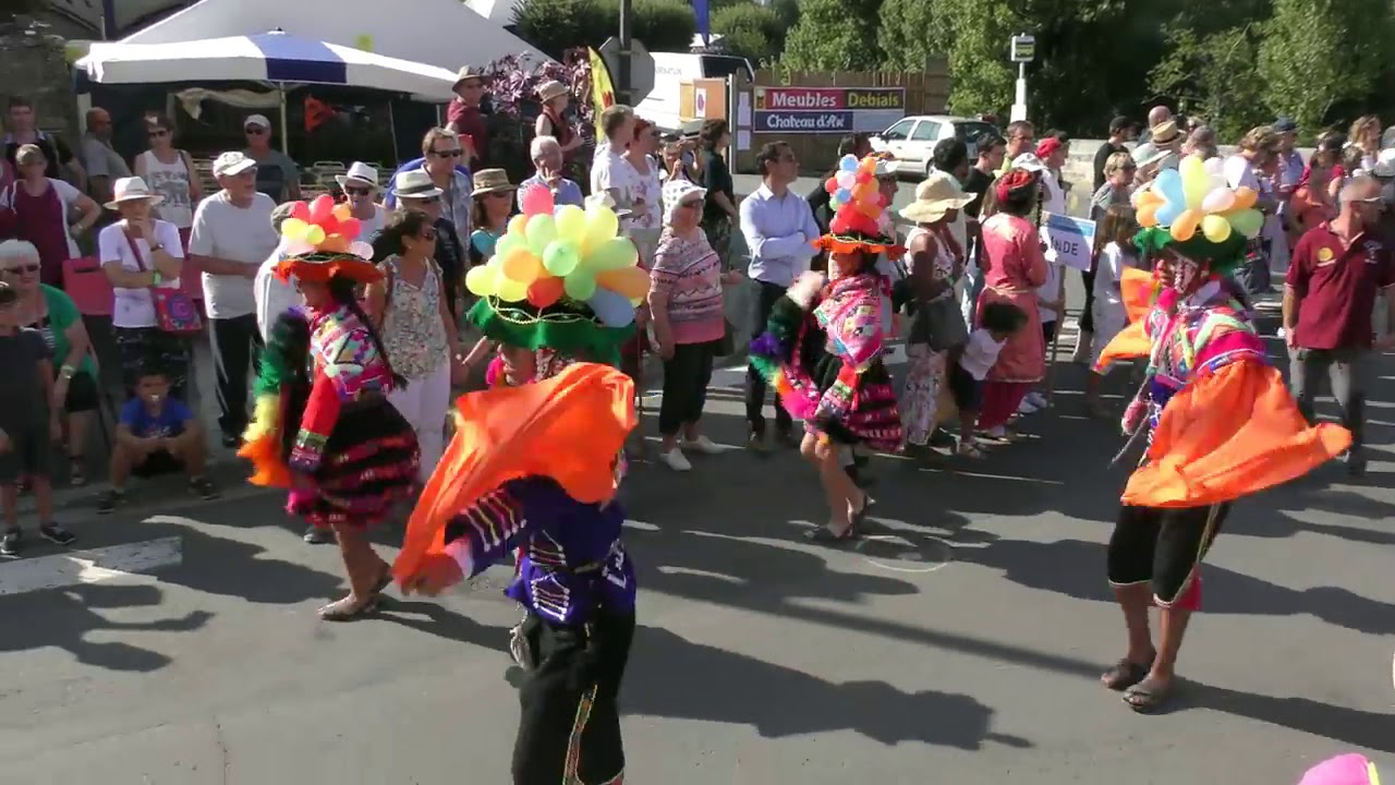Confolens 2018   Défilé 19 août   Ville en Fête