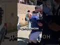 Этот парень праздновал смерть Чарли на камеру