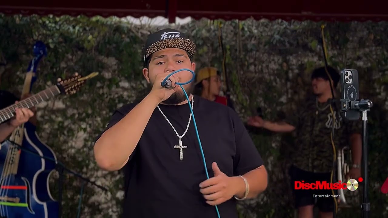 Violento (en vivo) - video