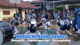 Atraksi Drumband Chondro Tetap Meriah Meski Diguyur Hujan Deras di Rowoputih, Karangdadap