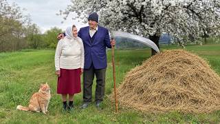 How This Elderly Couple Keeps Centuries-Old Traditions Alive in the Mountains