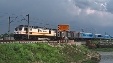 Unbelievable three trains Parallel Crossing & Chasing at same time