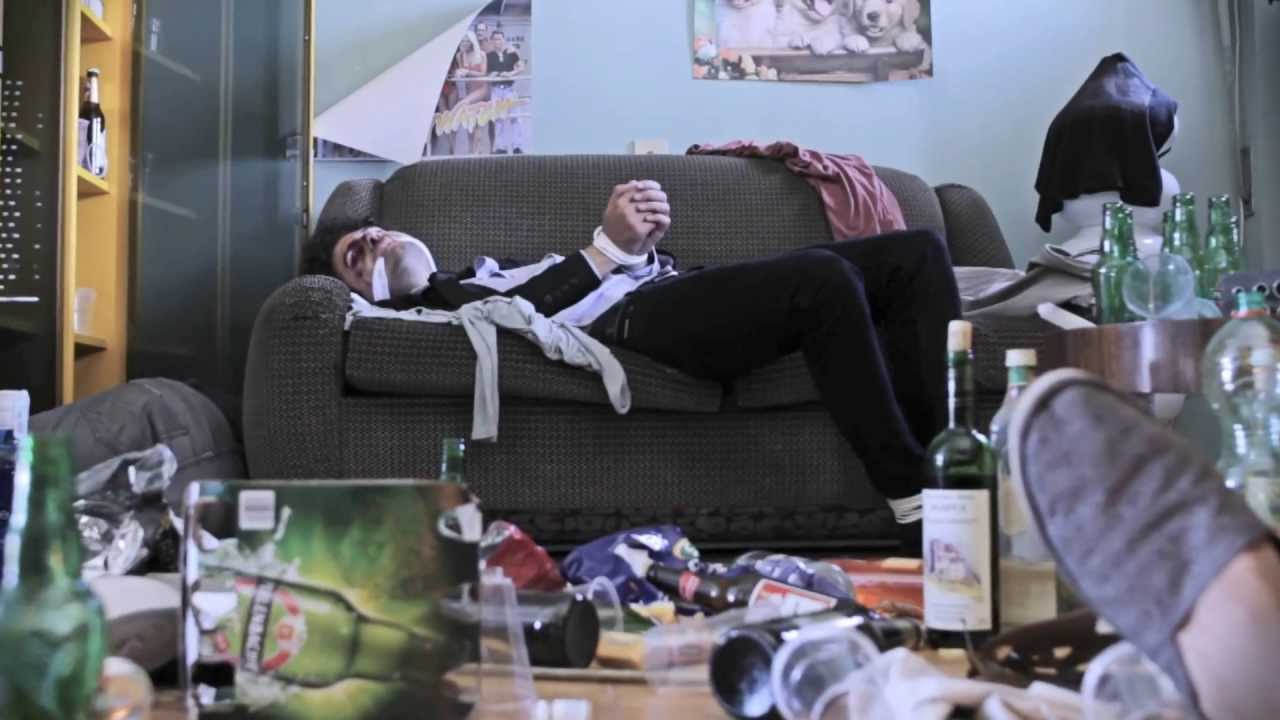 Red Summer Tape - Looking Back (Official Video)