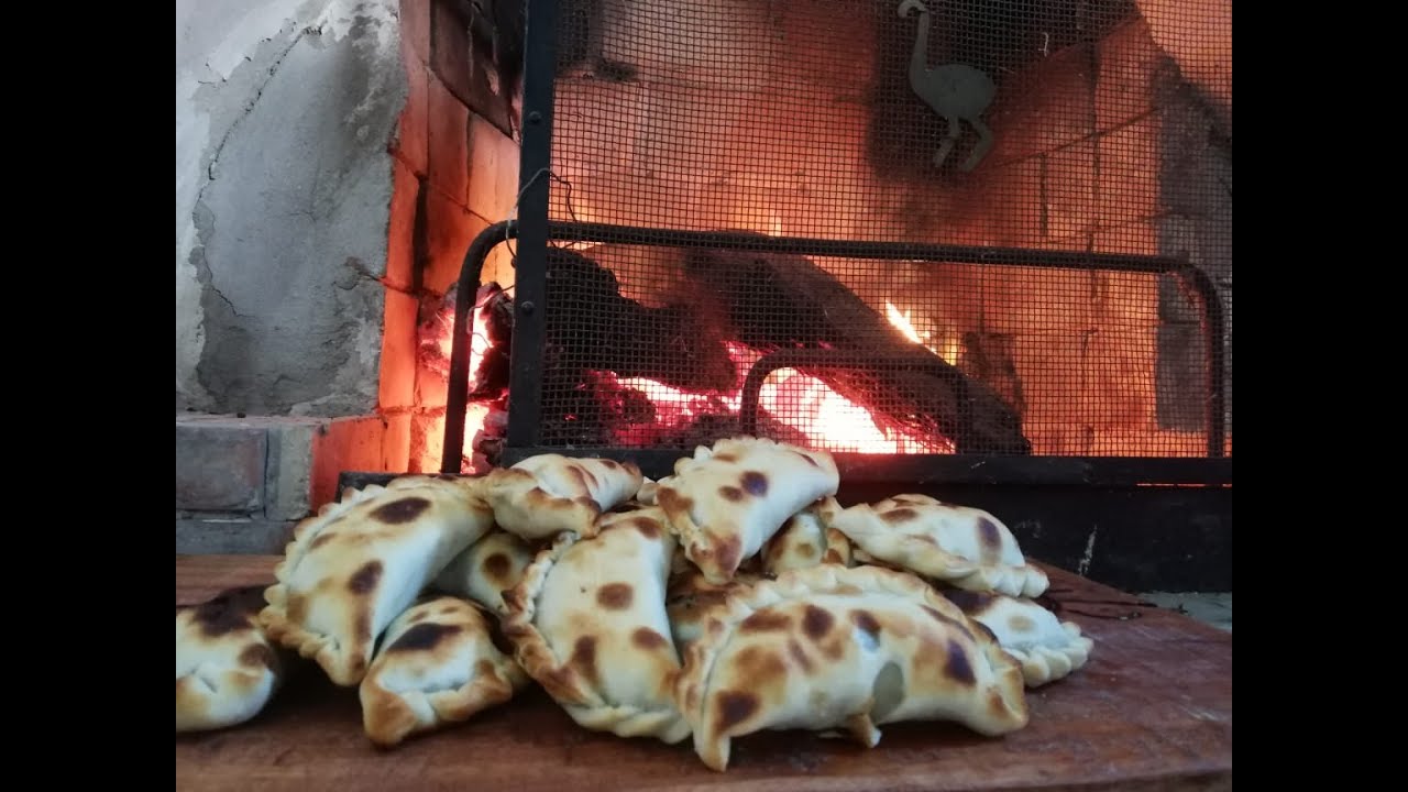 EMPANADAS AL HORNO DE BARRO!!!!! - YouTube