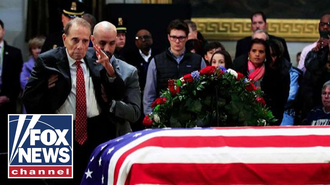 Bob Dole opens up about his final salute to George Bush - YouTube