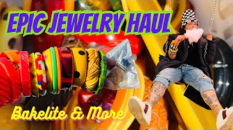 “Plastic Fantastics Haul” | ANTIQUE MALL FINDS | FLEA MARKET | BAKELITE & LUCITE | VINTAGE RESALE