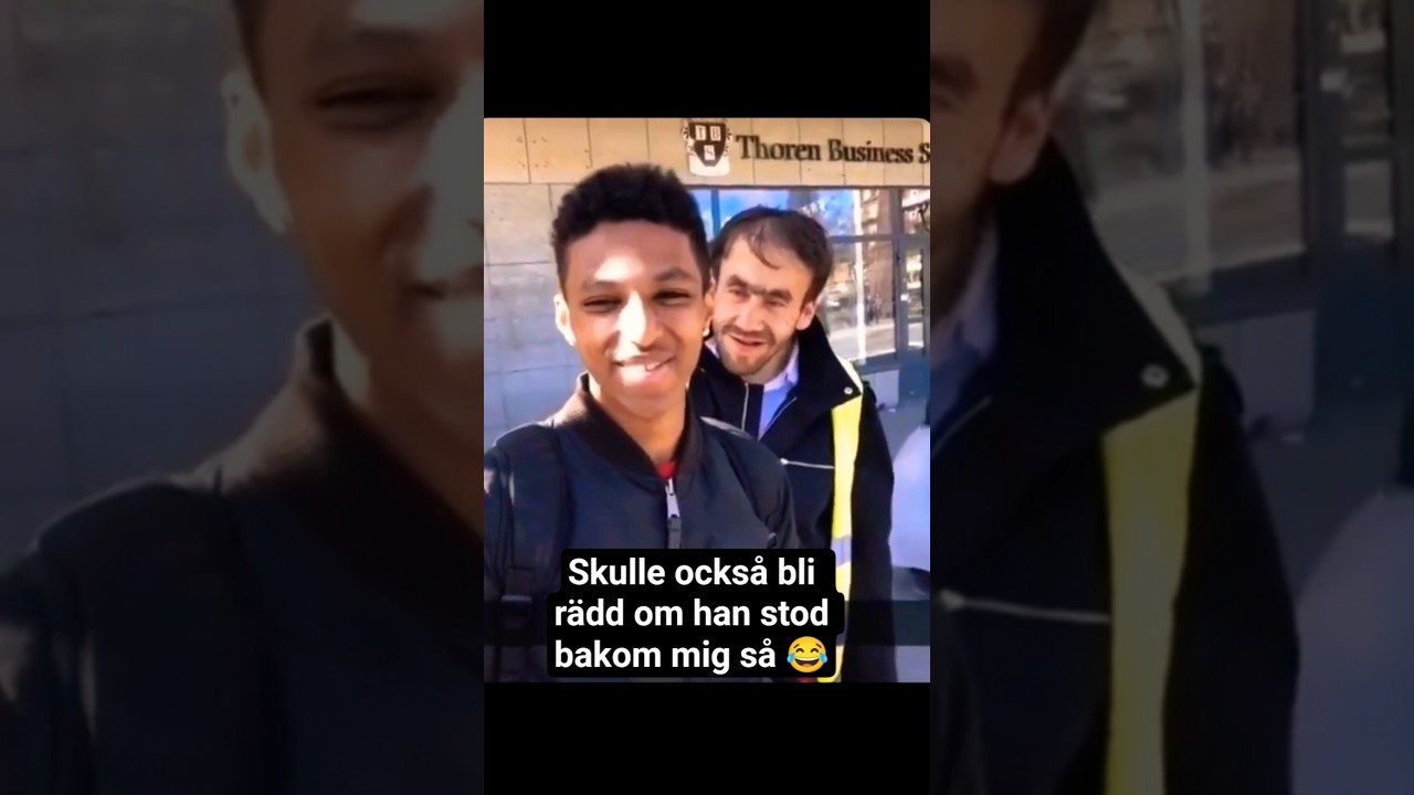 Skulle också bli rädd om han stod bakom mig så 😂