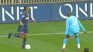 Young Ronaldinho's Ridiculous tricks that no one expected! 😱