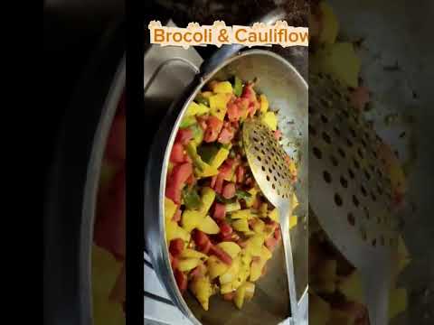 Simple sabzi, full comfort food.    #shorts#ytshorts#mixveg#homecooking#indianfood#sabzi#desifood
