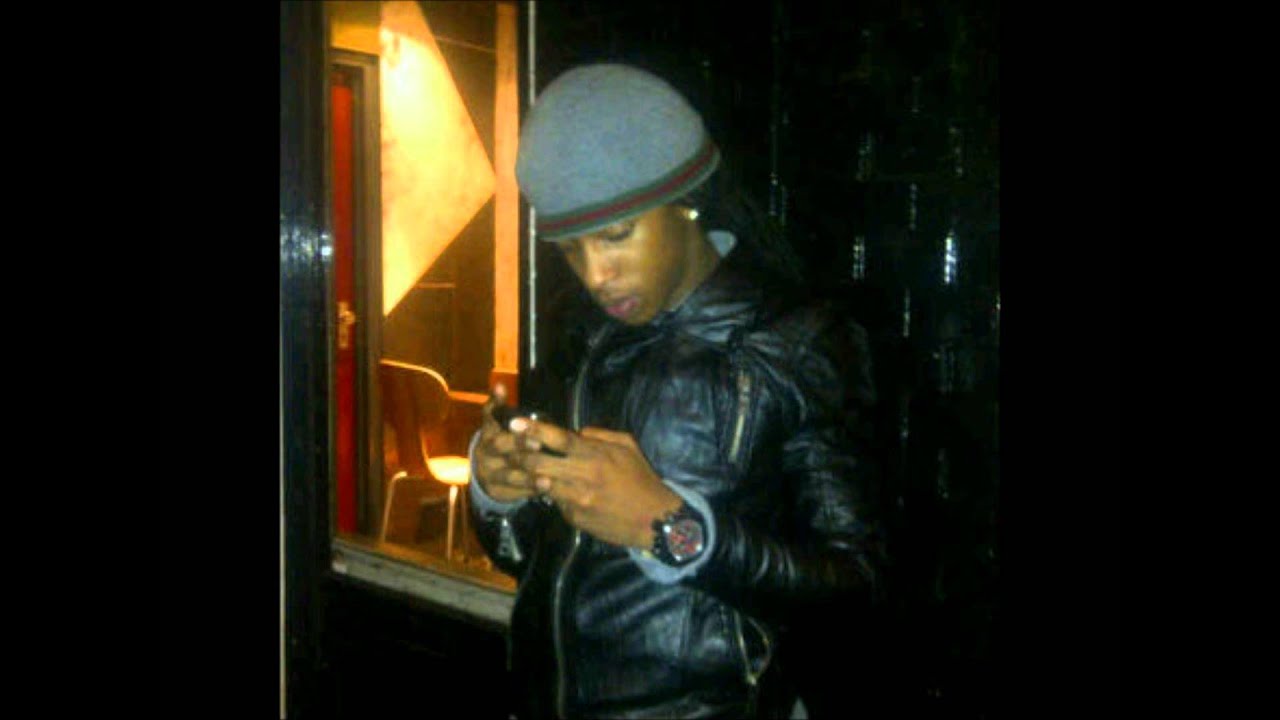 RennaBooii Ft. Ray , Bres & Bright [