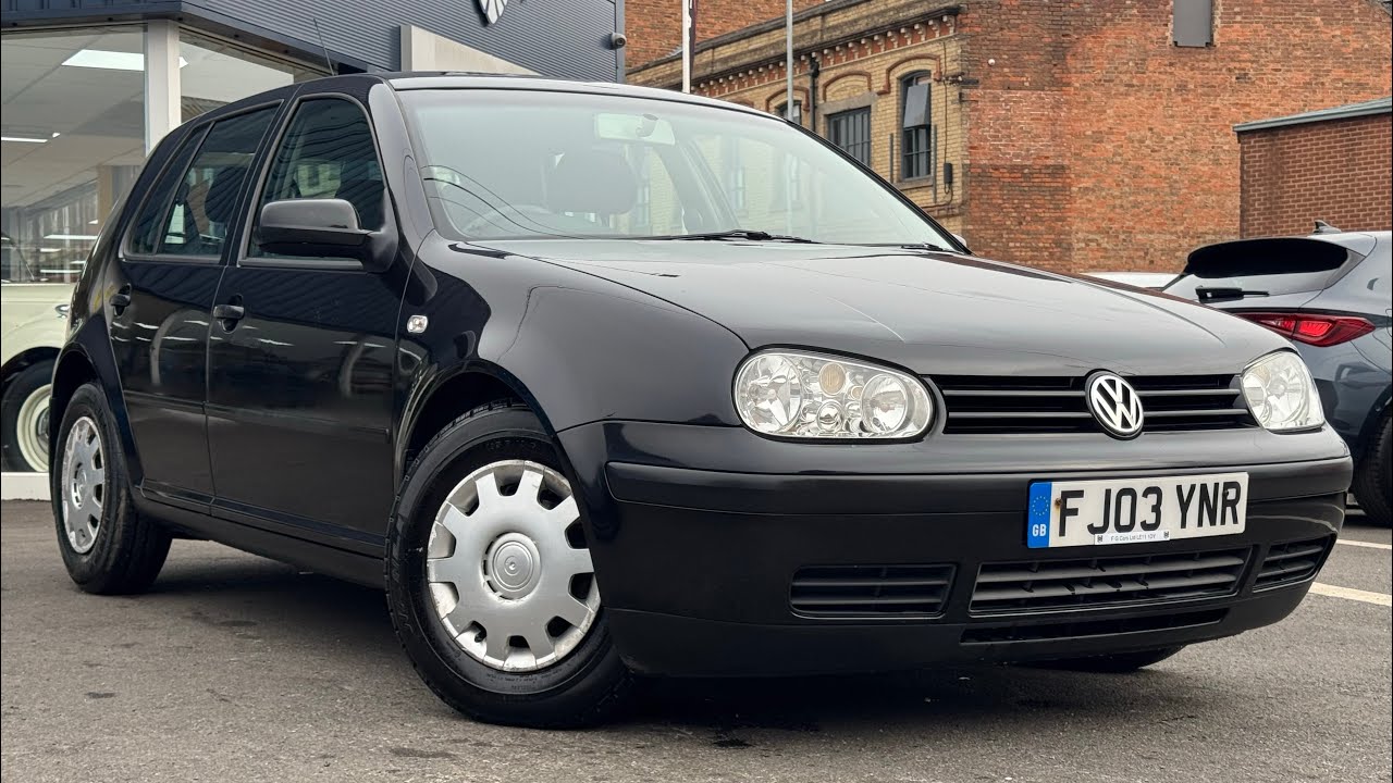 FJ03 YNR - Volkswagen Golf