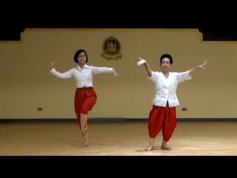 ตระนิมิต ประวัติศาสตร์การรำถวายรอบโบสถ์วังหน้า900คน