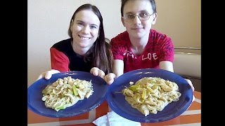 Рисовая лапша с курицей кабачками Рисовая лапша с курицей кабачками