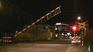Spoorwegovergang Zutphen  Dutch Railroad Crossing