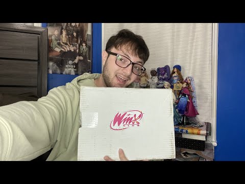 Winx is coming back?? Winx club sweet suite swag box unboxing & discussion on future dolls!