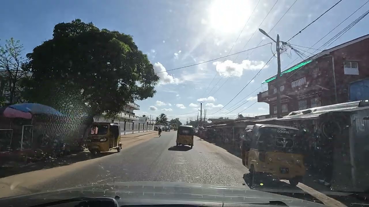 Direction sambava 🇲🇬 centre en voiture 28/11/22