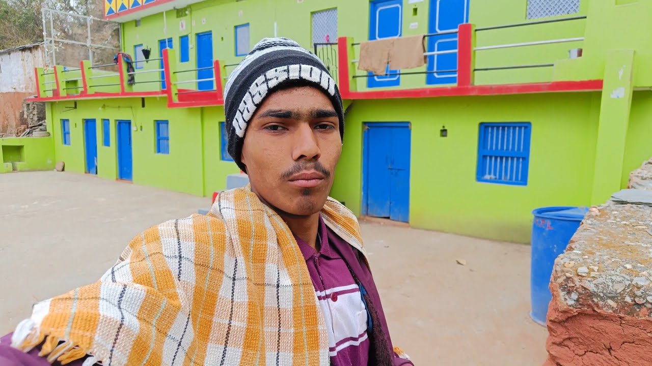 टीन के चद्दर लाते हुई बुरी हालत 😓 | Tehri Garhwal |  || Abhishek Sajwan Vlogs ||