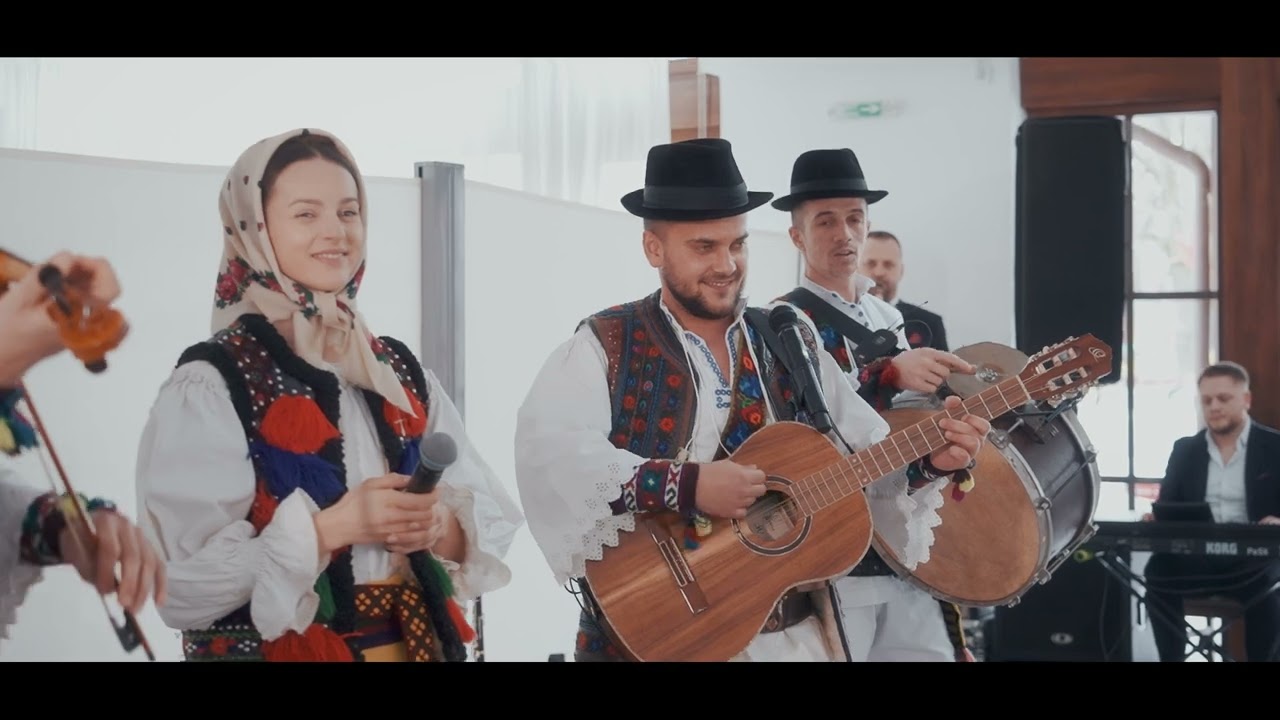 Fraţii Chindriş şi Anda Horoba