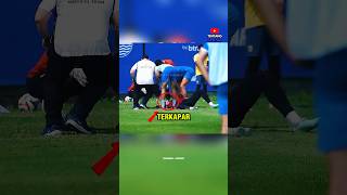 Kenapa Kiper Persib Ini Tibatiba Terkapar Saat Latihan 
