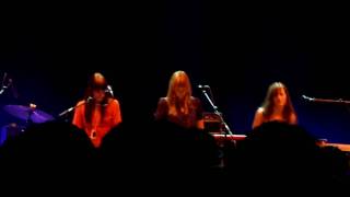 Au Revoir Simone - "Only You Can Make You Happy" Live @ Clubbing Casa Da Música