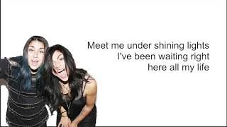 Download Lagu Alive Krewella Lyrics Video MP3