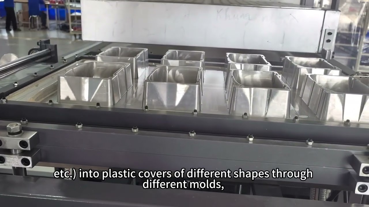 The small automatic plastic vacuum forming machine