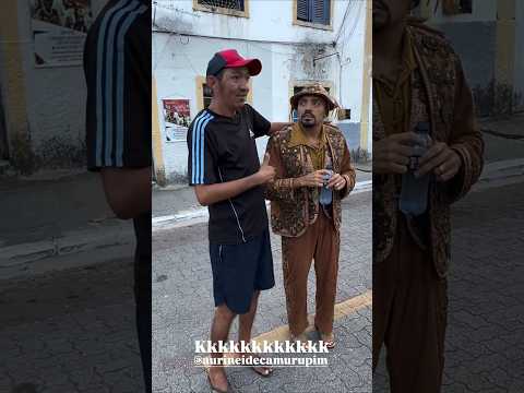 Tirullipa arrumou uma namorada pro amigo dele