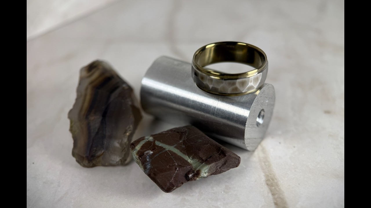 The making of ring T500015.