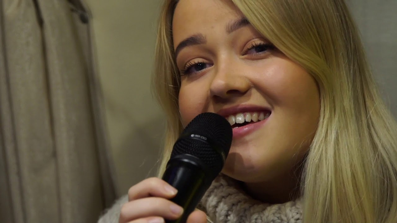 Lydbølgen Julekalender VLOG 2020 / Ep.15 - Tuva Christine Francke_Desember (cover)