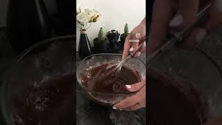 Şekersiz Yumuşacık Pekmezli Kek Tarifi