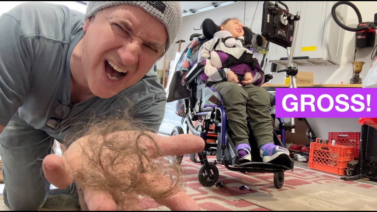 Нашла ЭТО в своей инвалидной коляске! (и во время переписки с Хоупс!)