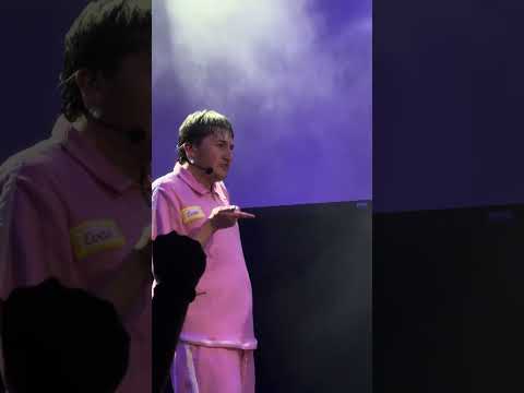 @BoyThrob perform “Finger” and unreleased “DJ Turn It Down” feat. Kesha at Bowery Ballroom