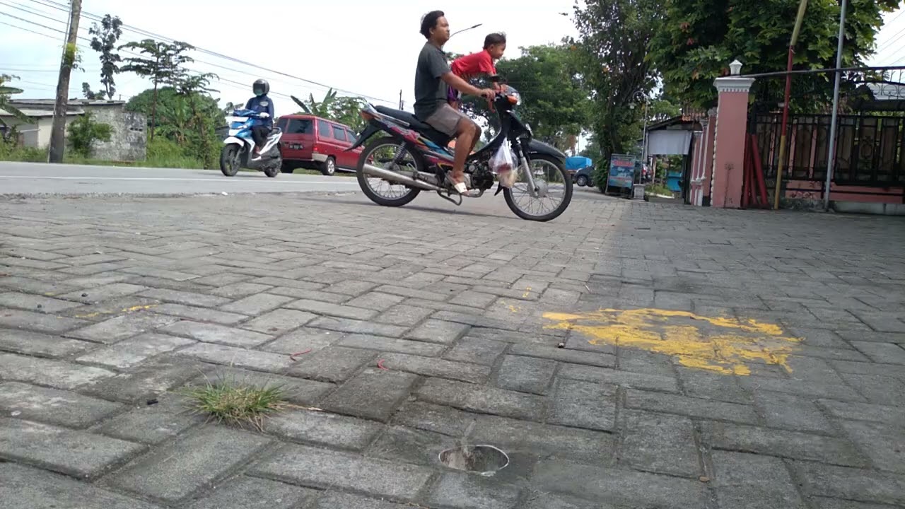 ASMR Jalan Solo–Purwodadi | Suasana Tenang Disela Deru Truk Tronton | Suara Asli