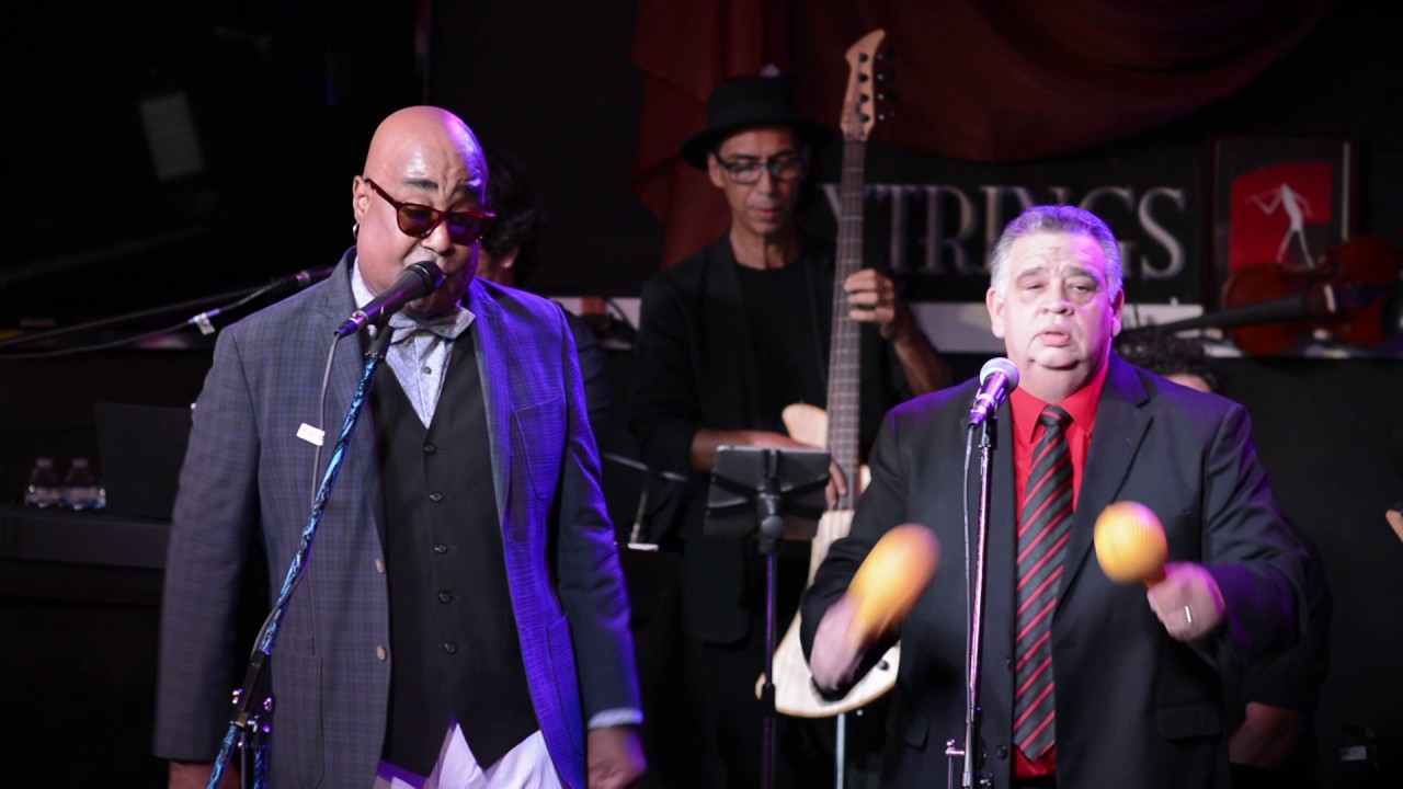 Luis Bofill sings Medley live from CD 