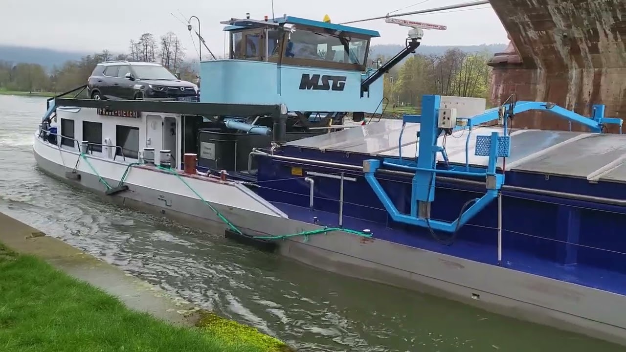 Binnenschiff in Lohr am Main - Frank Dieter mit Deutz RBV 6M 545 und 800 PS Vollgas