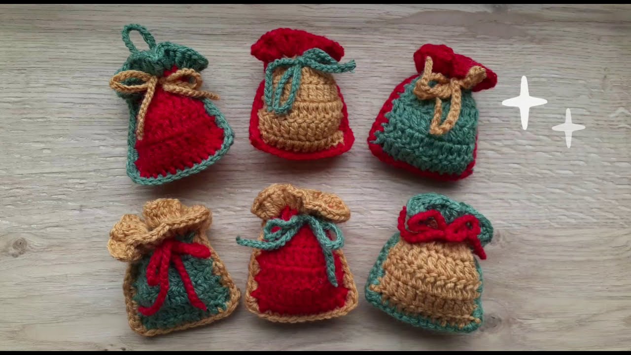 Lindas bolsitas navideñas a crochet para decorar tu árbol !