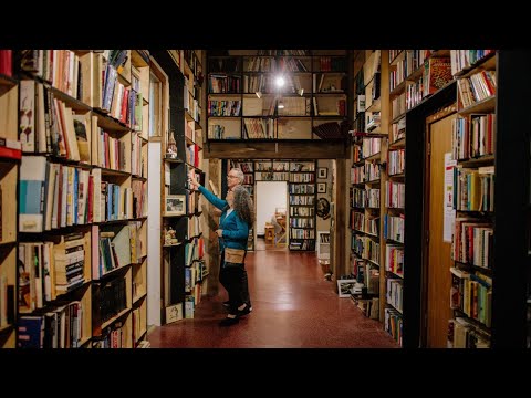 Elizabeth S Grand Antique Co In Elizabeth IL 