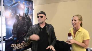 PGTV takes on Comic Con 2015: The Walking Dead's Michael Rooker (tater tot challenge)