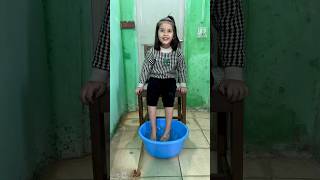 Aaj blue h pani pani pani 🤣🤣...